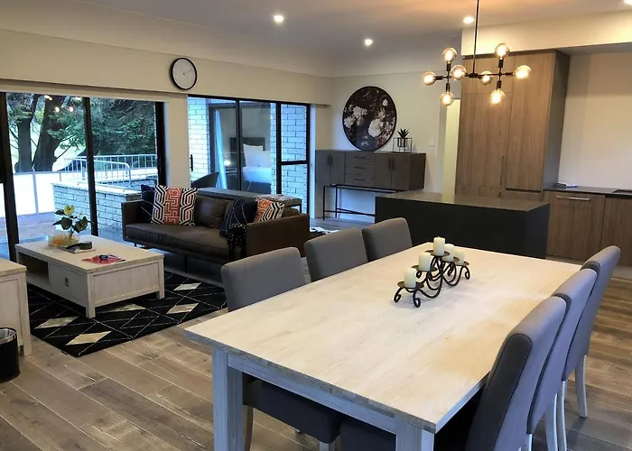 Luxury K-lodge With Golf Course View-rotorua *